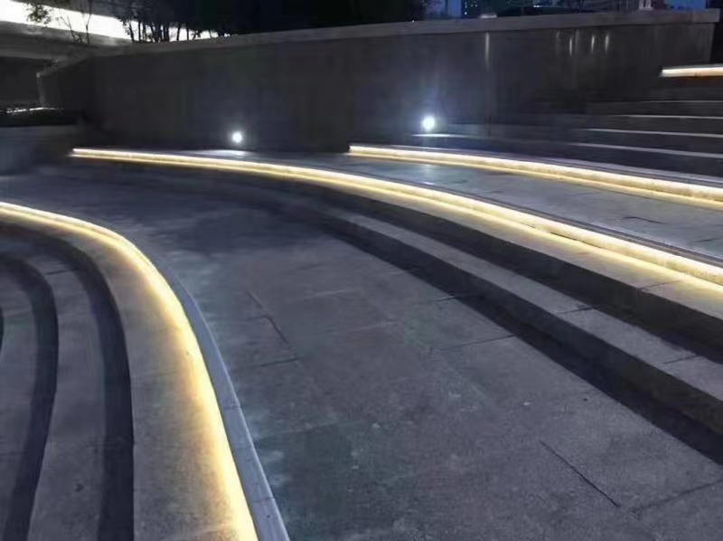 公園階梯亮化
